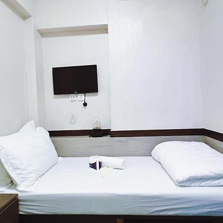 Island Inn Цзюлун Экстерьер фото